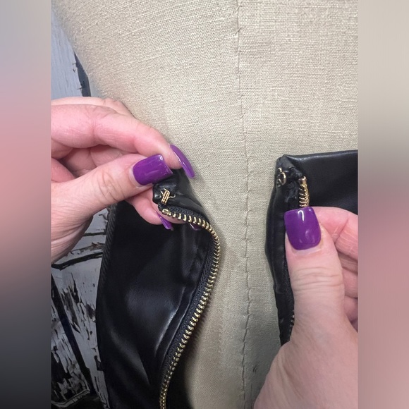 AKIRA Black and Silver Pencil Skirt - Picture 7 of 8